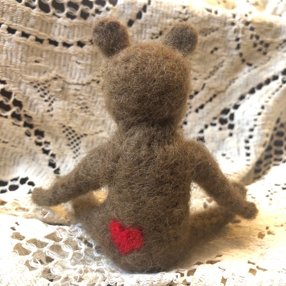COPY - Handmade Needle Felted Teddy Bear with removable Santa hat - Picture 3 of 9